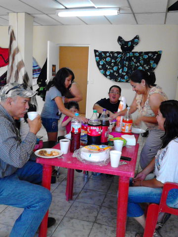 CONVIVIO DE CIERRE DE VERANO CON NUESTROS PAPAS Y ALUMNOS